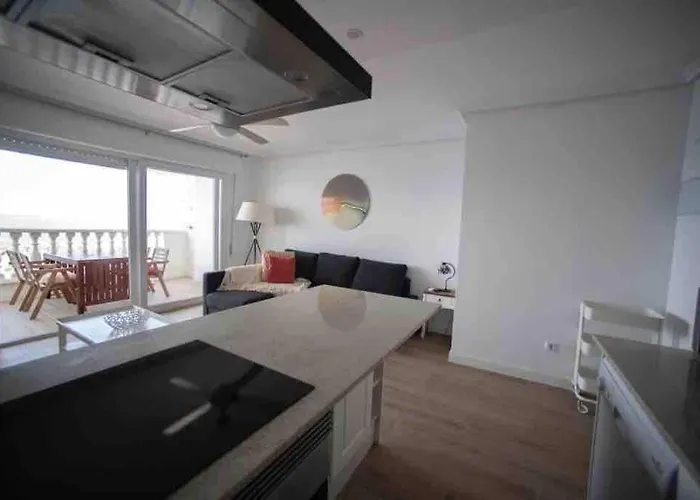 Renovated In With Great Sunset Appartement *